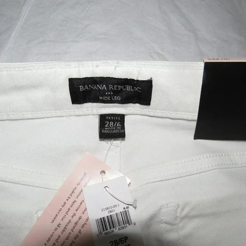 NWT BANANA REPUBLIC Wide Leg White Jeans Size 6P